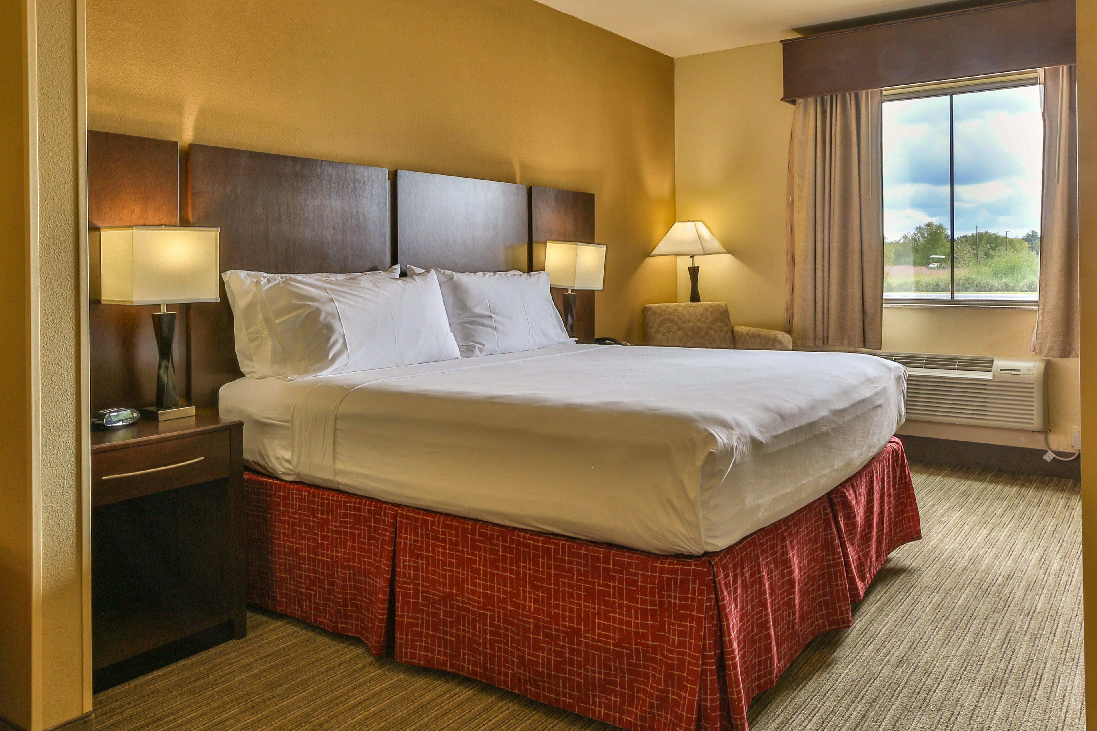 Holiday Inn Express & Suites Houston South - Near Pearland By Ihg Екстериор снимка