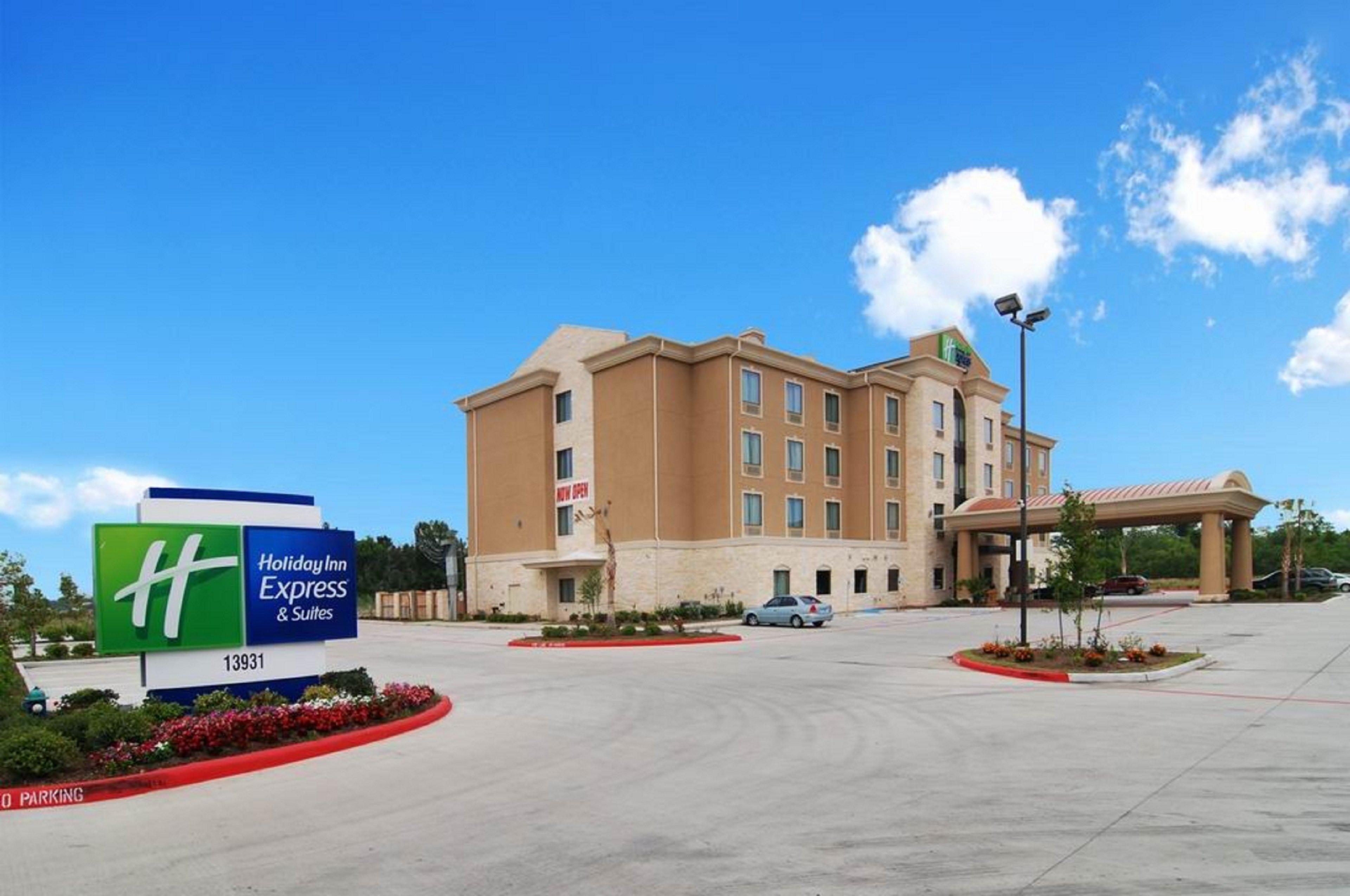 Holiday Inn Express & Suites Houston South - Near Pearland By Ihg Екстериор снимка