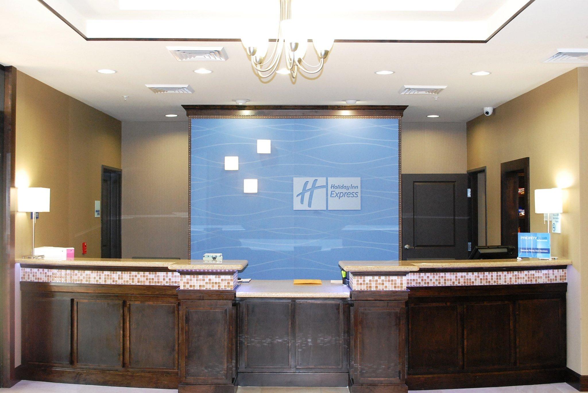 Holiday Inn Express & Suites Houston South - Near Pearland By Ihg Екстериор снимка